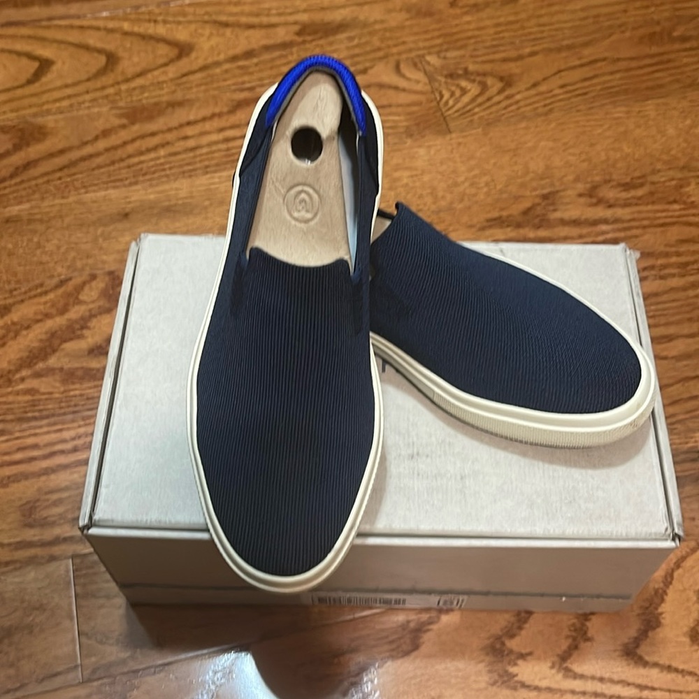 Rothy’s The City Slip On Sneaker in Navy LNWT